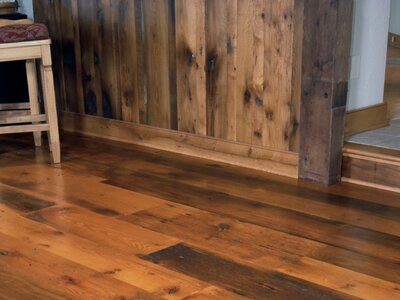 Reclaimed Oak Distressed with Oil Sealer & Satin Urethane