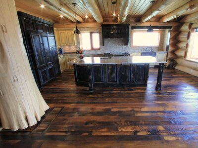 Reclaimed Oak Highlands Plank with Waterlox Satin Tung Oil