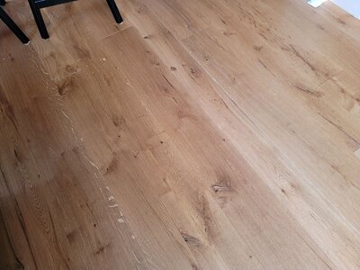 New White Oak Live Sawn w/Golden Oak Satin Urethane