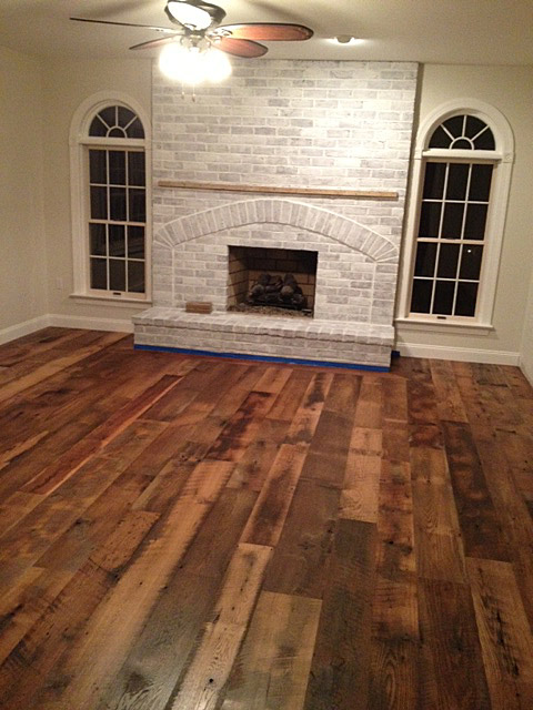 wide plank reclaimed oak distressed grade