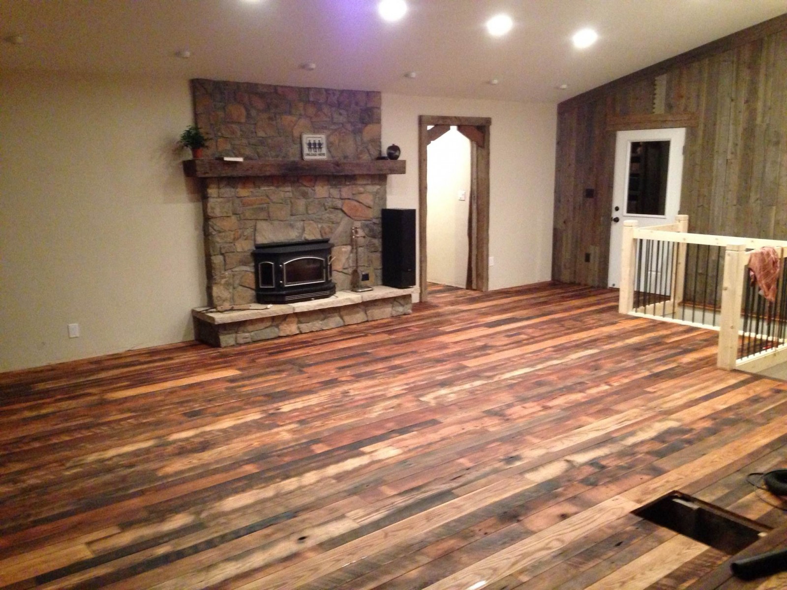 wide plank reclaimed oak highlands plank flooring