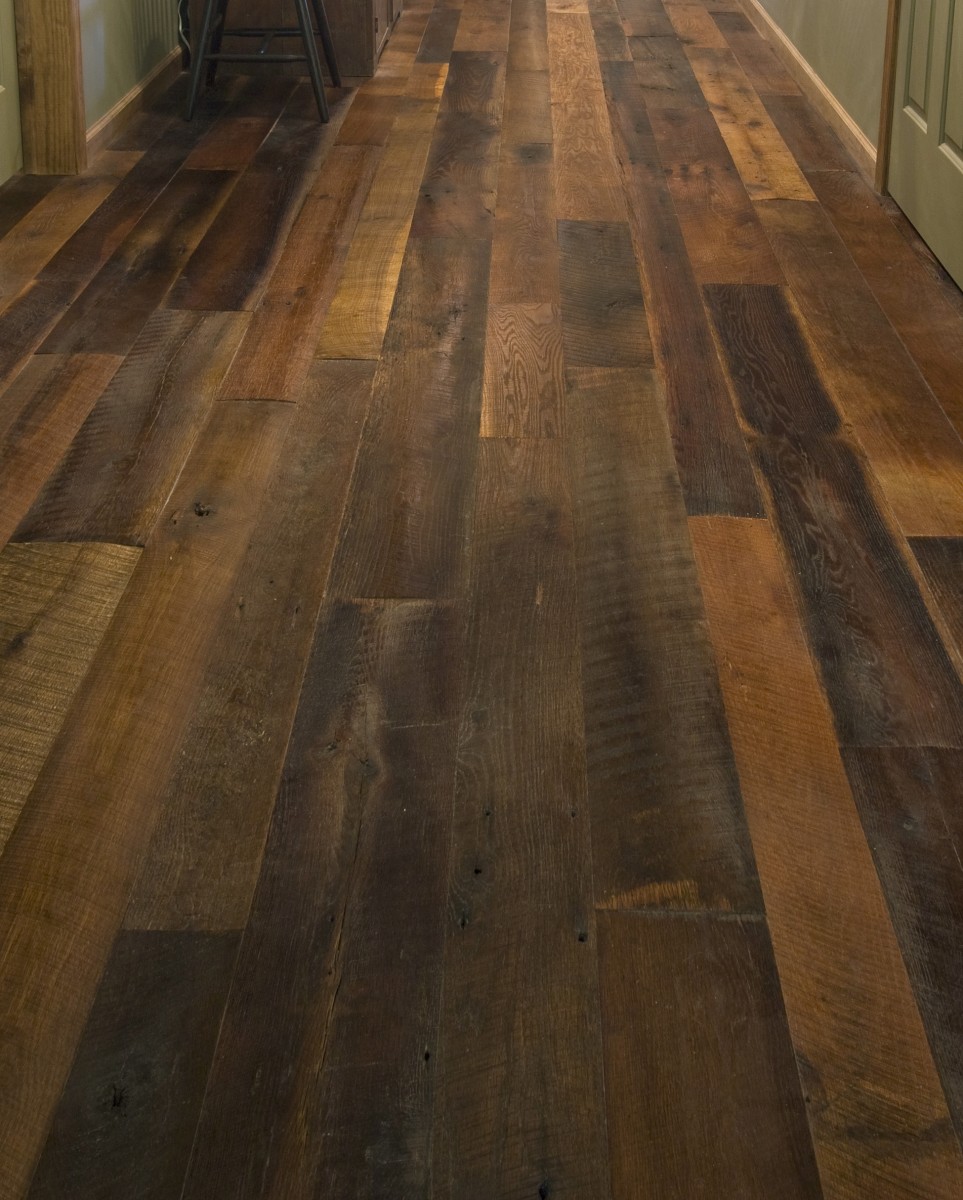 wide plank reclaimed oak flooring