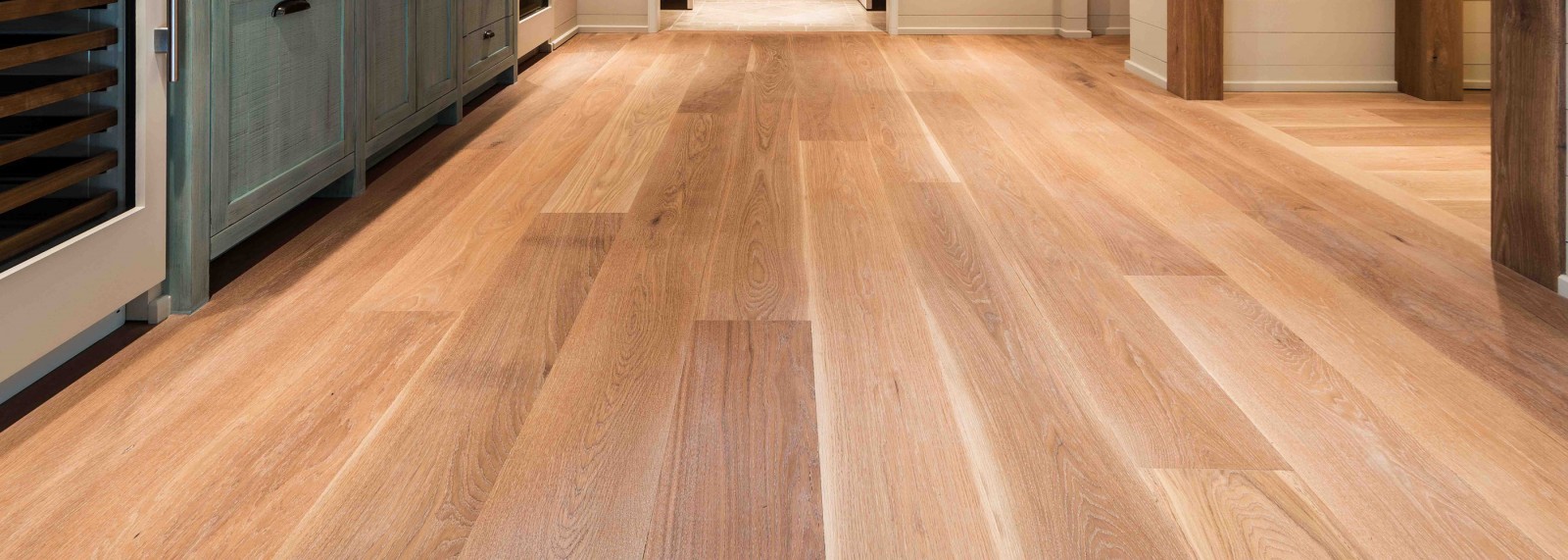 wide plank white oak flooring